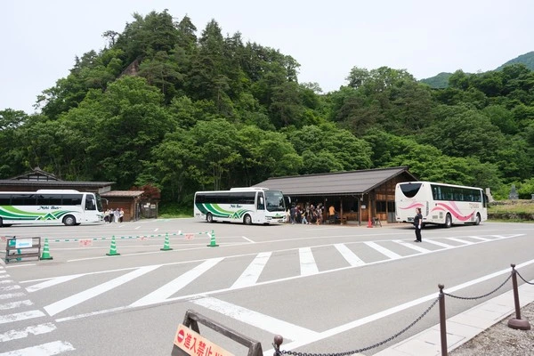 白川鄉合掌村-世界文化遺產-像極了薑餅屋