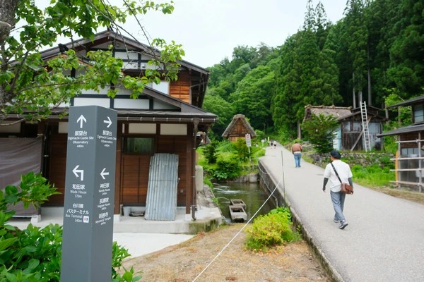 白川鄉合掌村-世界文化遺產-像極了薑餅屋