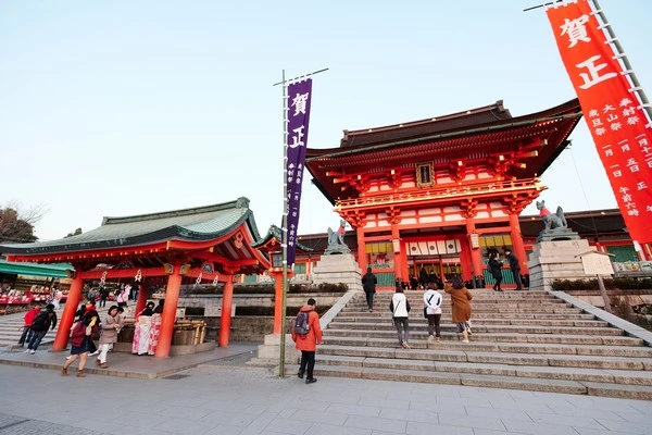 伏見稻荷大社-有千本鳥居的京都特色神社