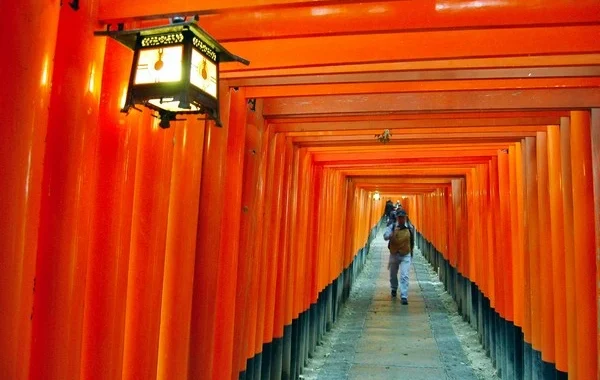 伏見稻荷大社-有千本鳥居的京都特色神社
